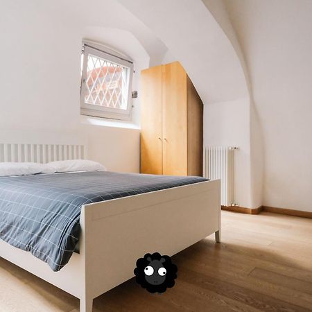 Ferienwohnung Flat Il Torrazzo XIII Secolo Alzano Lombardo Exterior foto